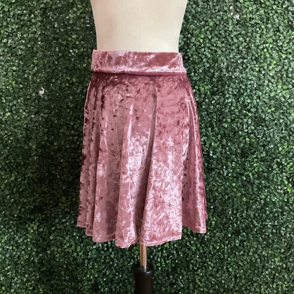NWT Urban CoCo Women's Vintage Velvet Stretchy Mini Flared Skirt Size L - Picture 4 of 6